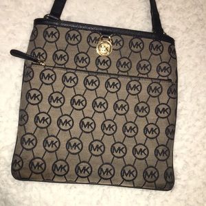 micheal kors purse
